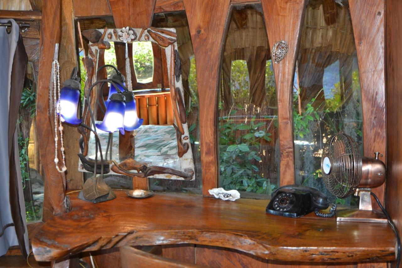 La Maison D'Artiste Du Bord De Mer Pa'ea Bagian luar foto