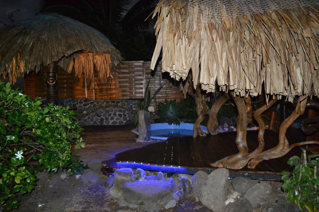La Maison D'Artiste Du Bord De Mer Pa'ea Bagian luar foto