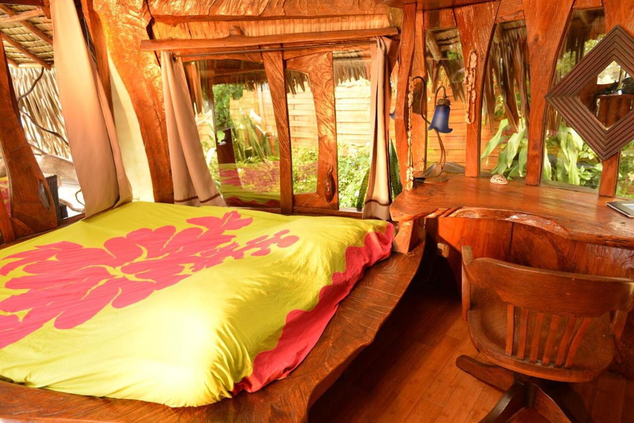 La Maison D'Artiste Du Bord De Mer Pa'ea Bagian luar foto